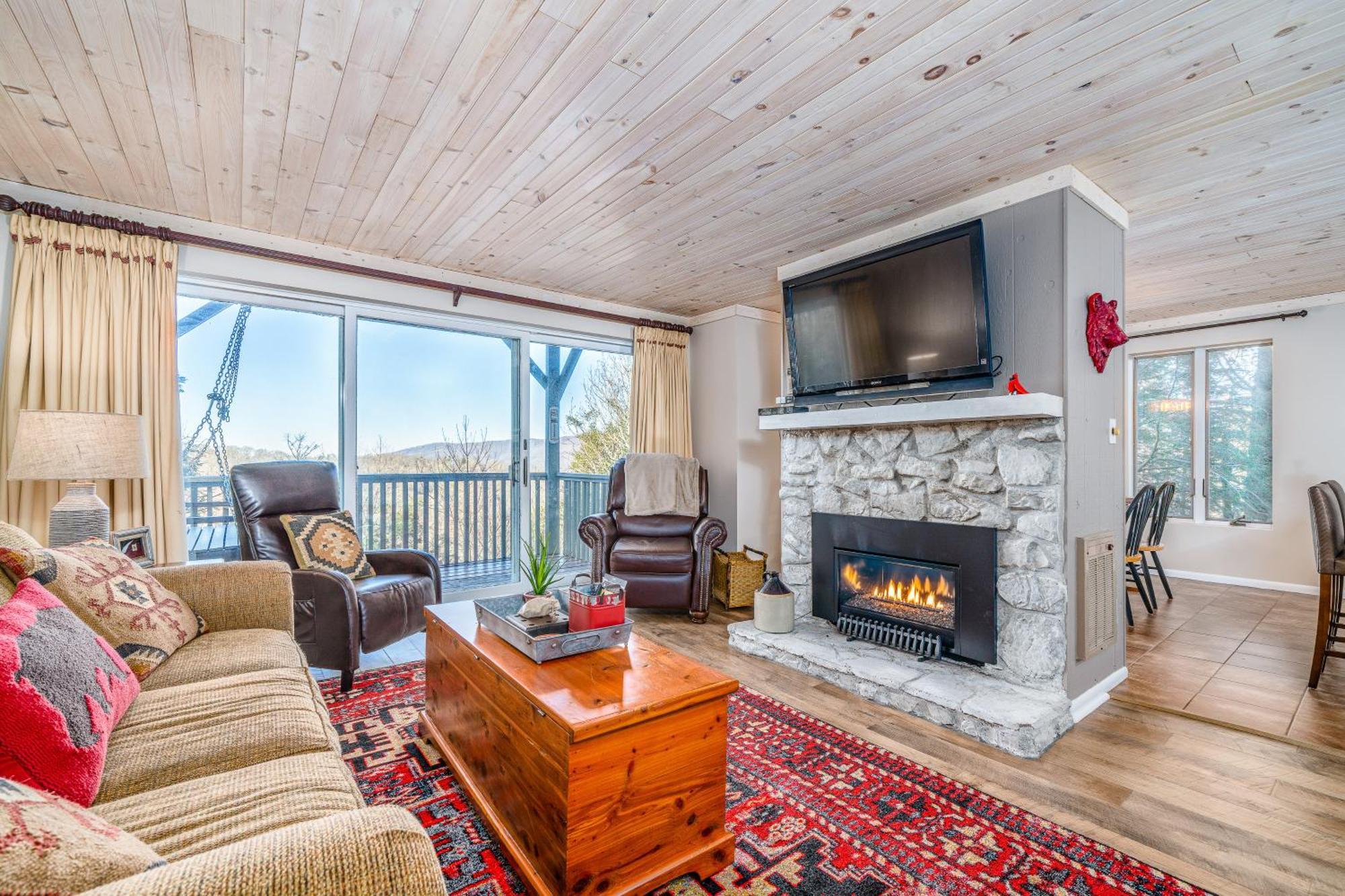 Skyleaf Villa Sugar Mountain Room photo