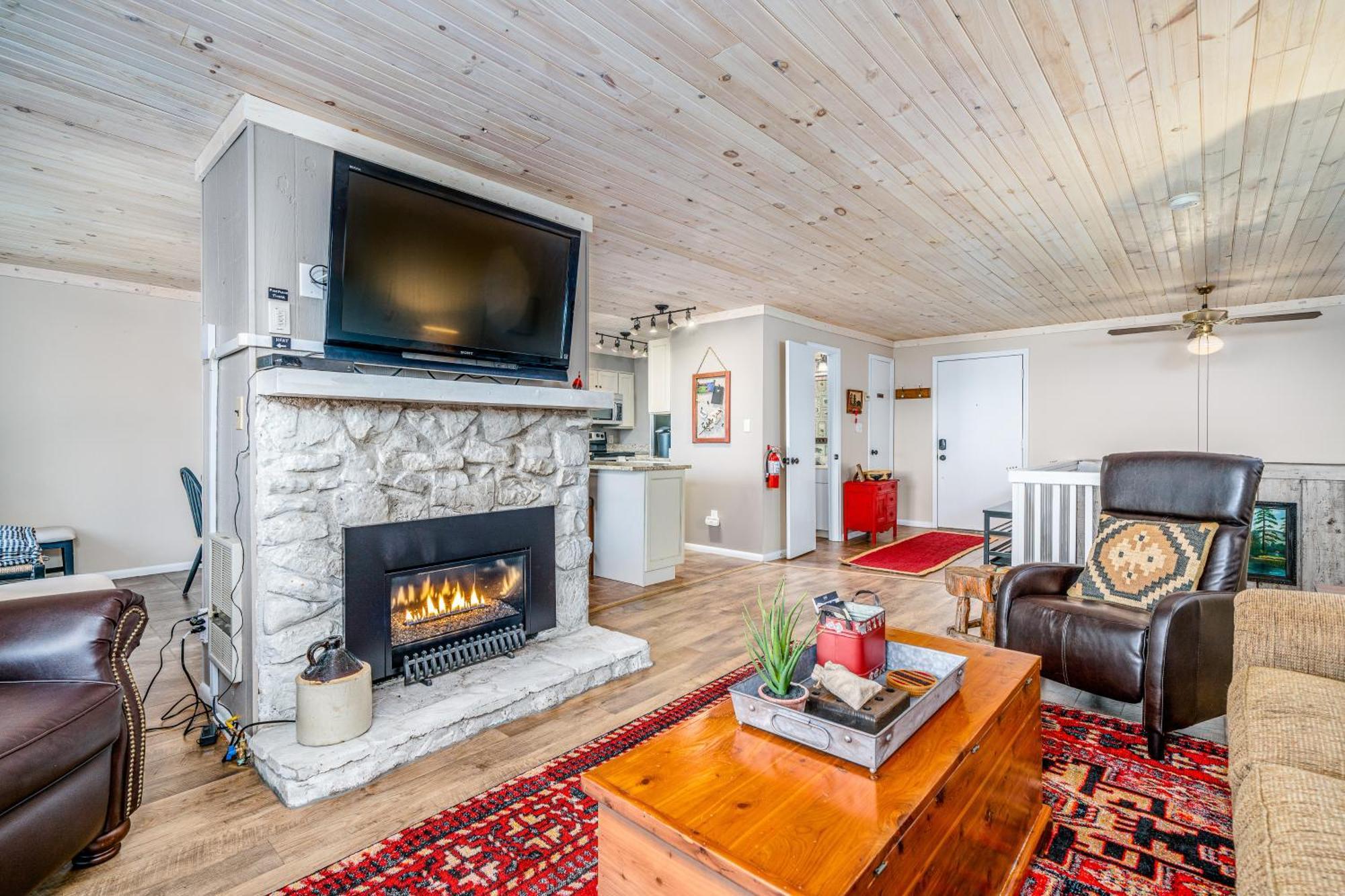 Skyleaf Villa Sugar Mountain Room photo
