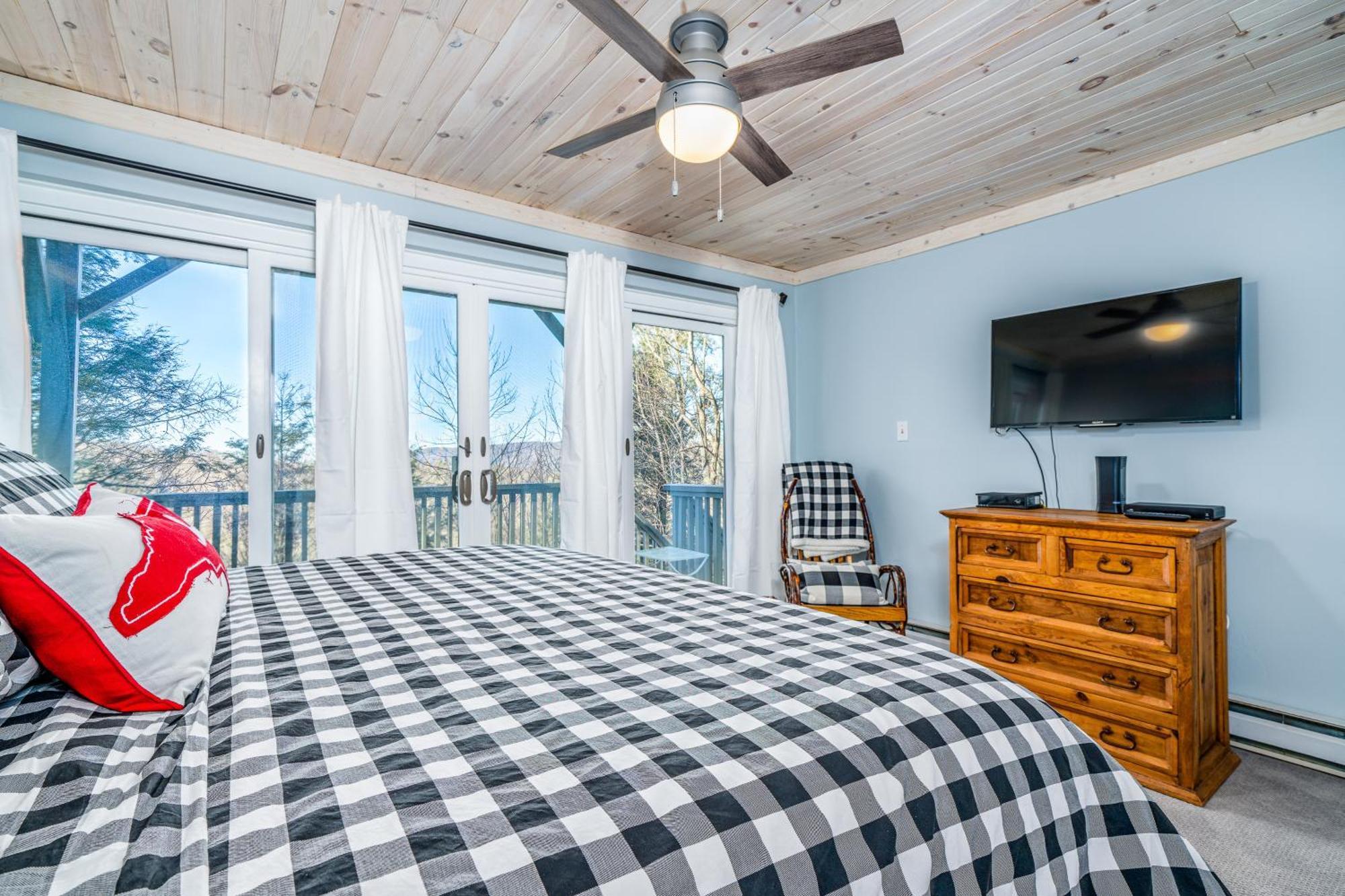 Skyleaf Villa Sugar Mountain Room photo